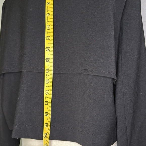 Tahari Women’s Open Front Cropped Trench -style Black 12P - Picture 10 of 10